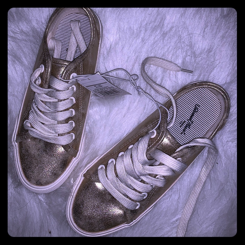 Brand new gold tennis shoes